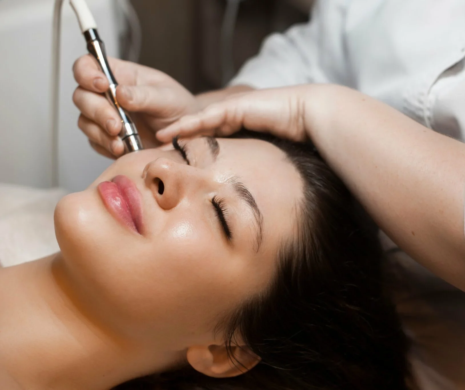 Microneedling: The Revolutionary Skin Rejuvenation Treatment